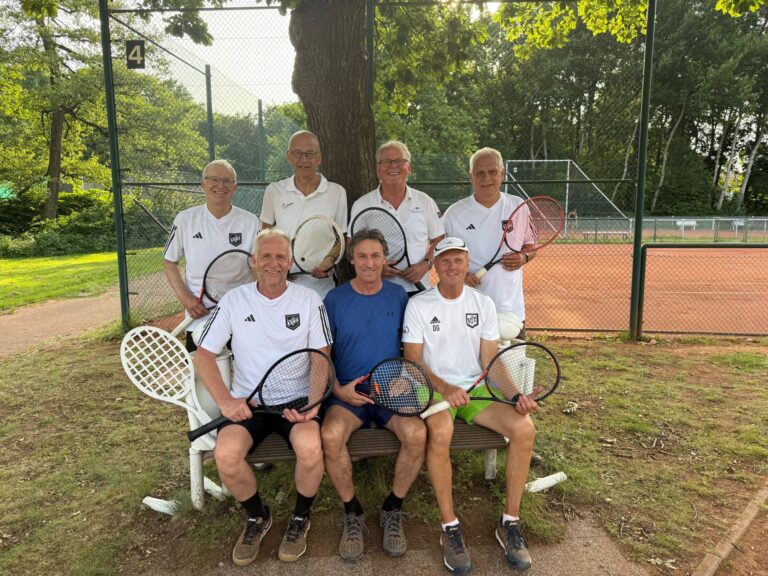 Erfolgreicher Aufstieg: Herren 60 des VFT Marl spielen künftig in der Westfalenliga!